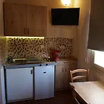 Fivos 4*