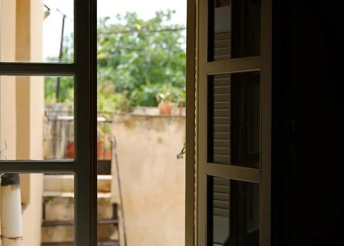 招待所 Fivos 干尼亞