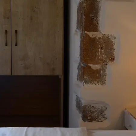 Fivos Vendégház Hriszí Aktí Haniá